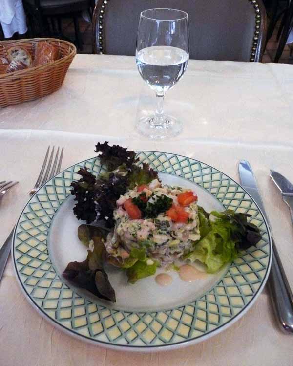 Restaurant Lily de Neuilly : Salade de crevettes aux herbes