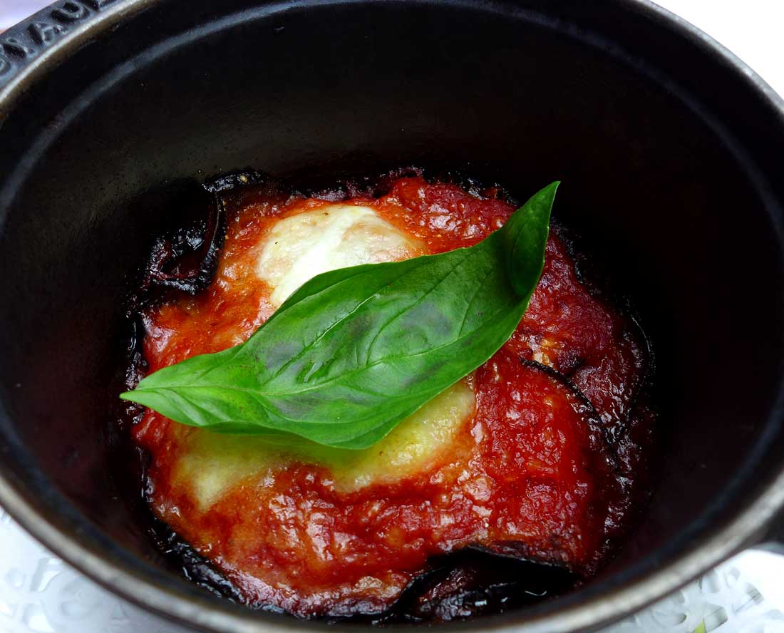 Restaurant Le Caméléon : L'aubergine cuite au four