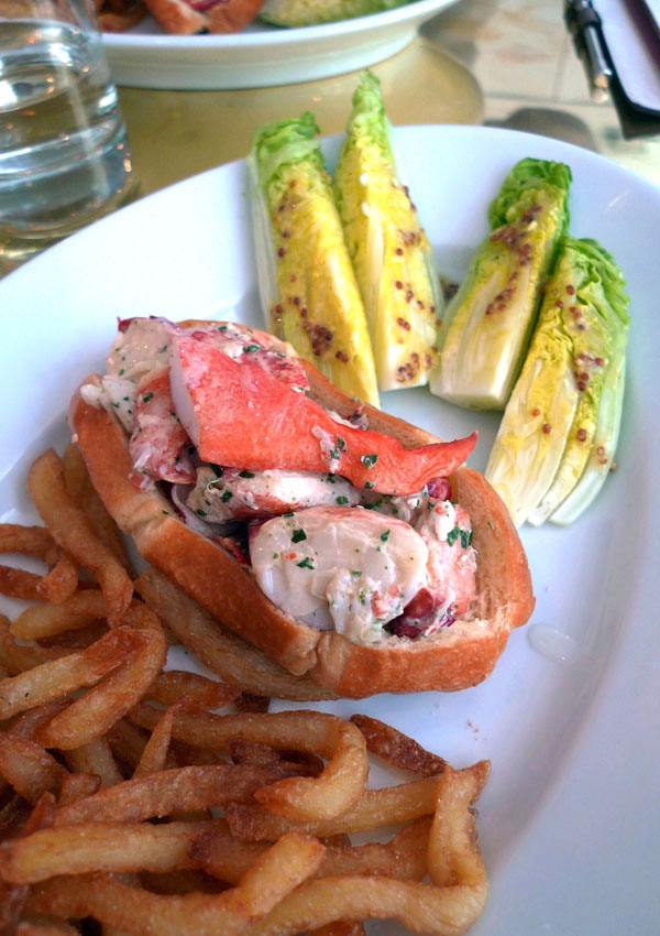 Restaurant Lobster bar, robster roll