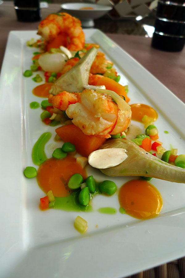 Restaurant M64, légumes nouveaux avec gambas et vinaigrette mangue
