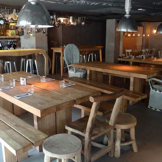 Restaurant Mama Shelter, Le décor de la brasserie