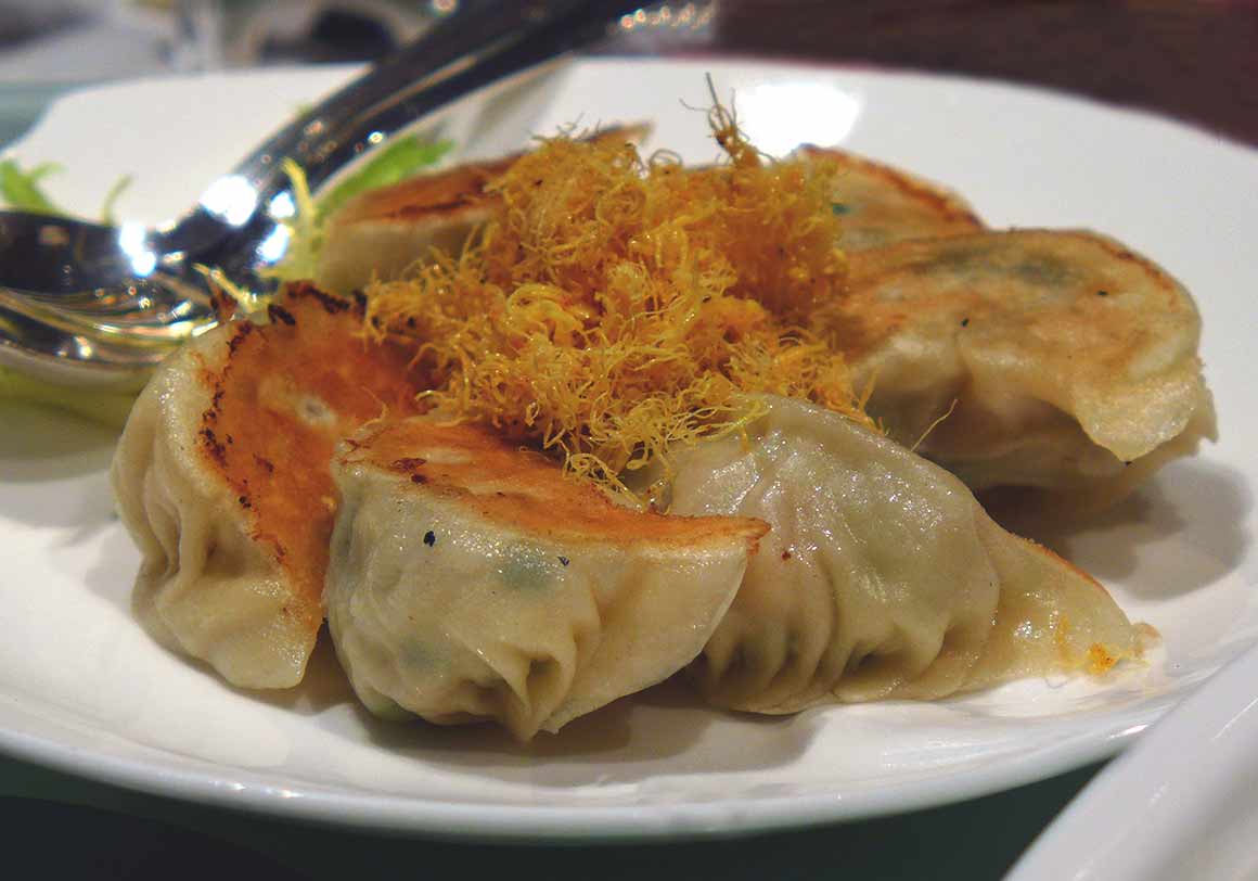 Restaurant Shang Palace : Raviole poêlée au poulet