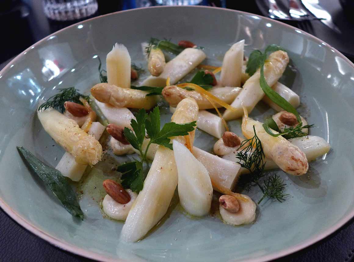 Restaurant ORIGIN, Asperges blanches fondantes