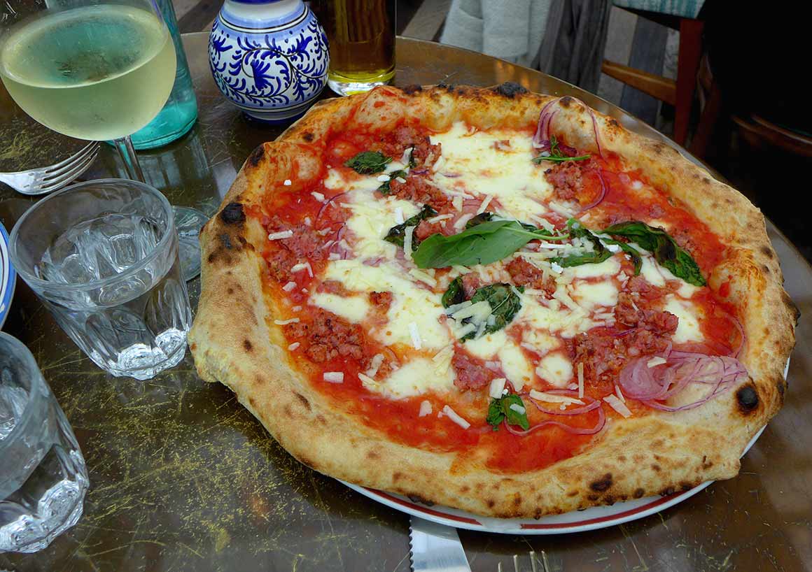 Restaurant Pink Mamma, Redlight Pizza