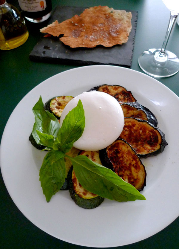 Restaurant Professore, légumes grillés et burrata