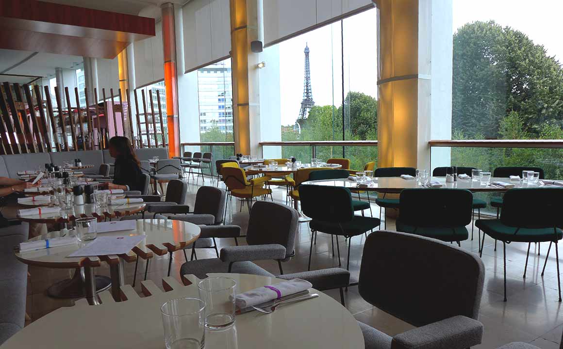 Salle du restaurant RADIOEAT