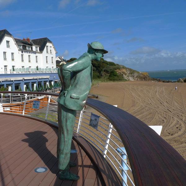 Monsieur Hulot face à la plage 