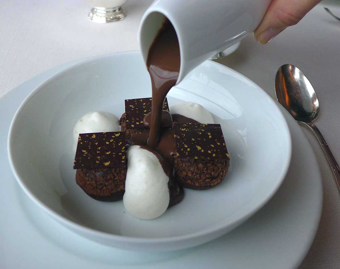 Restaurant La Tour d'Argent : Choux et crème glacée