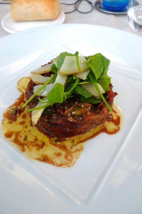 Un Dimanche à Paris,lanchet de veau farci au saucisson  